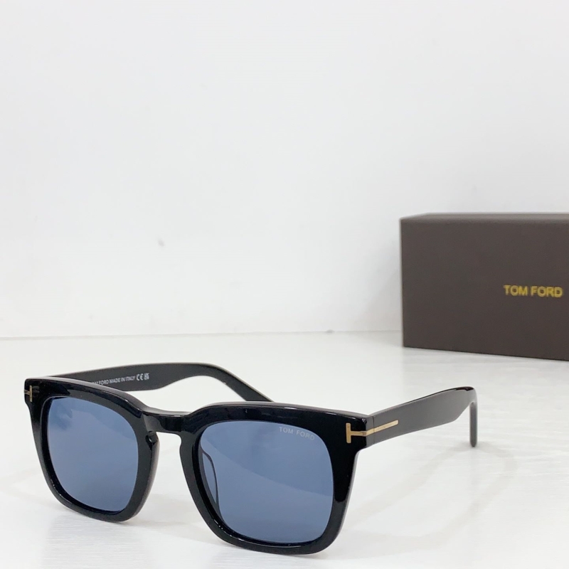 TOM FORD
